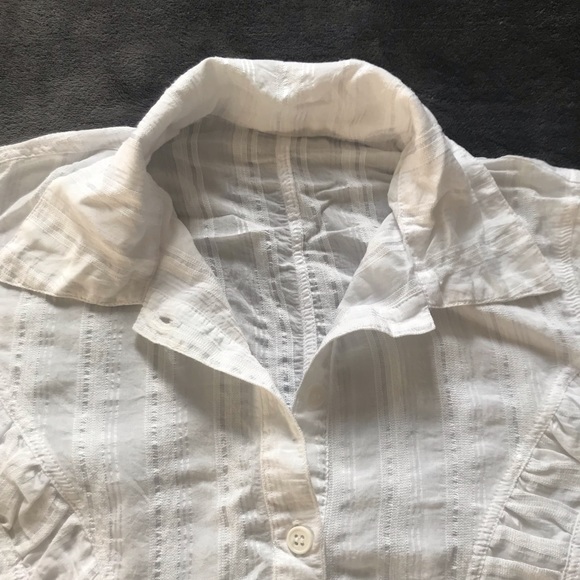 Beautiful white blouse - Picture 6 of 7